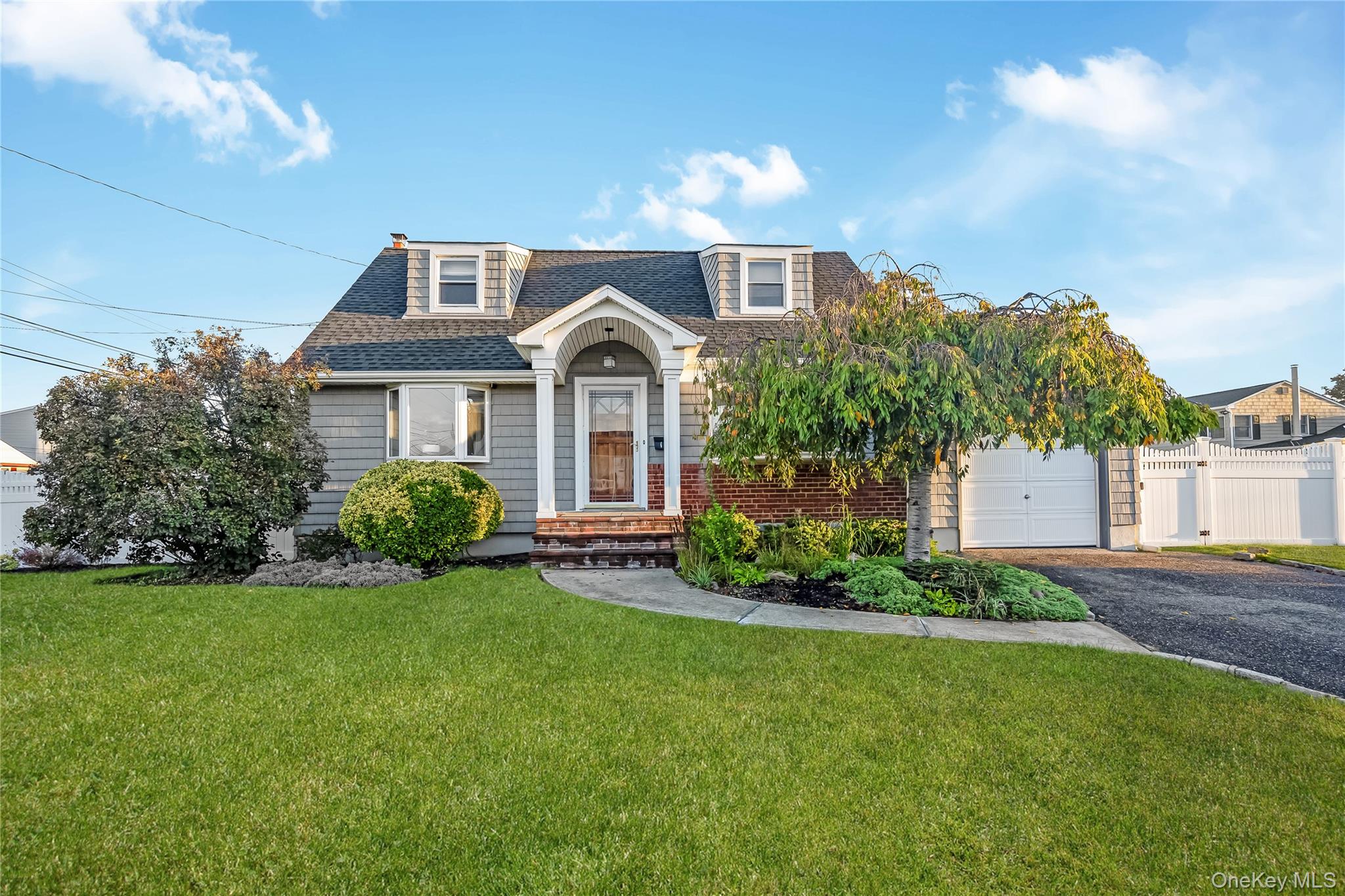159 Washington Street – For Sale