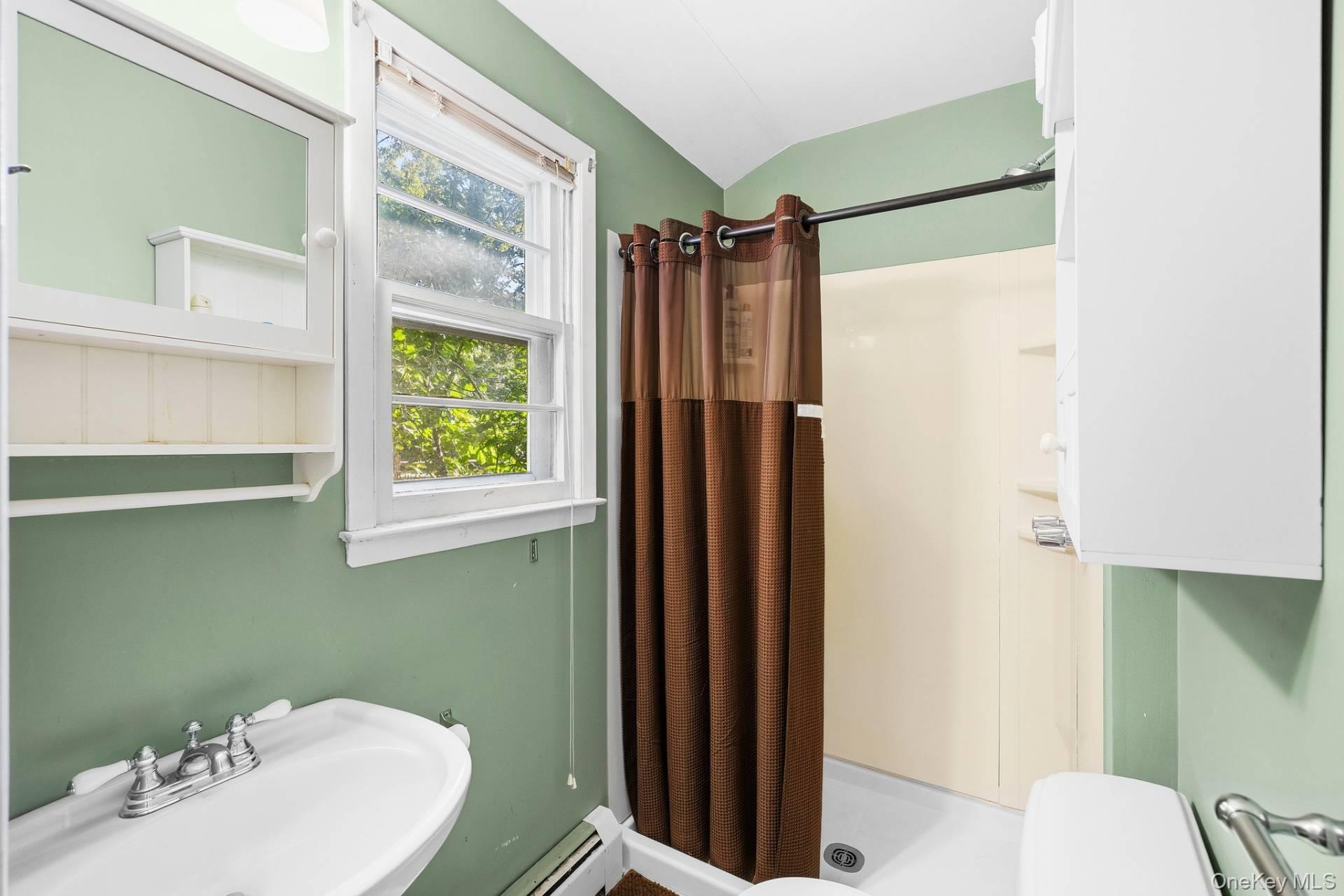 2 Easterly Road – For Sale photo 14
