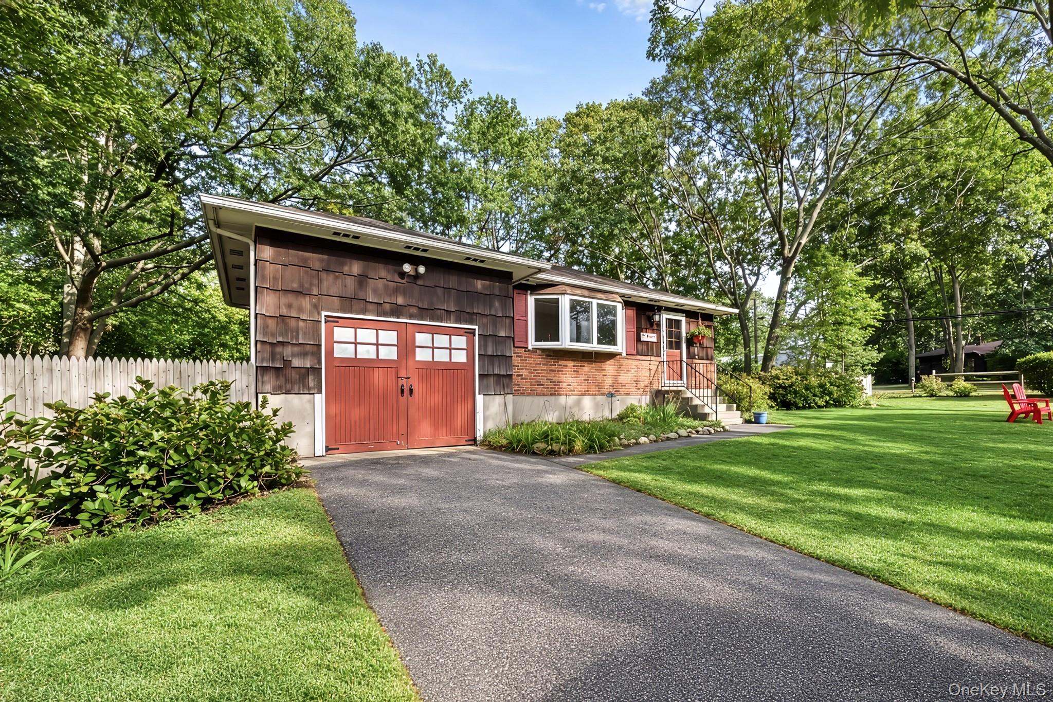 2 Easterly Road – For Sale