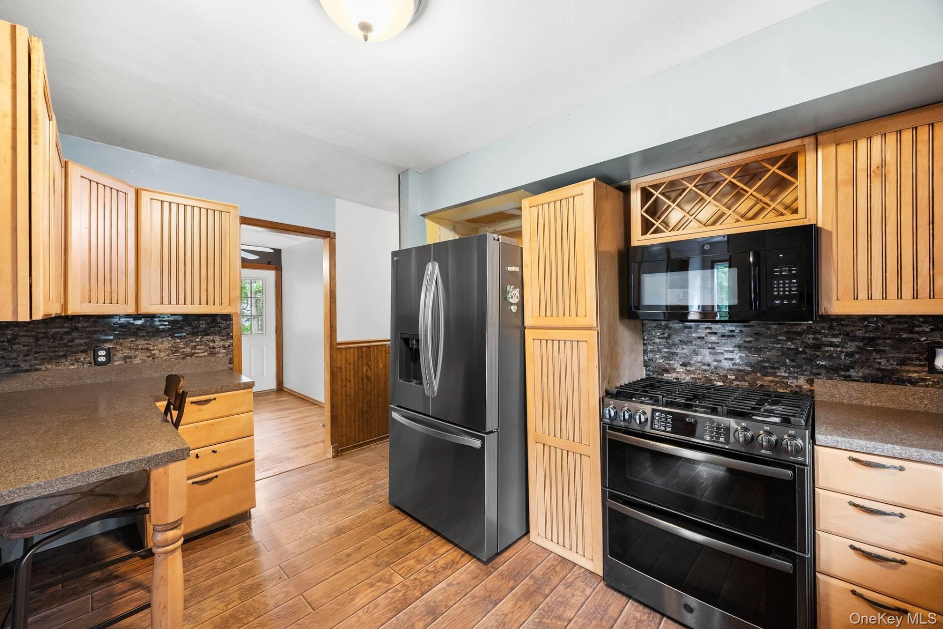 2 Easterly Road – For Sale photo 11