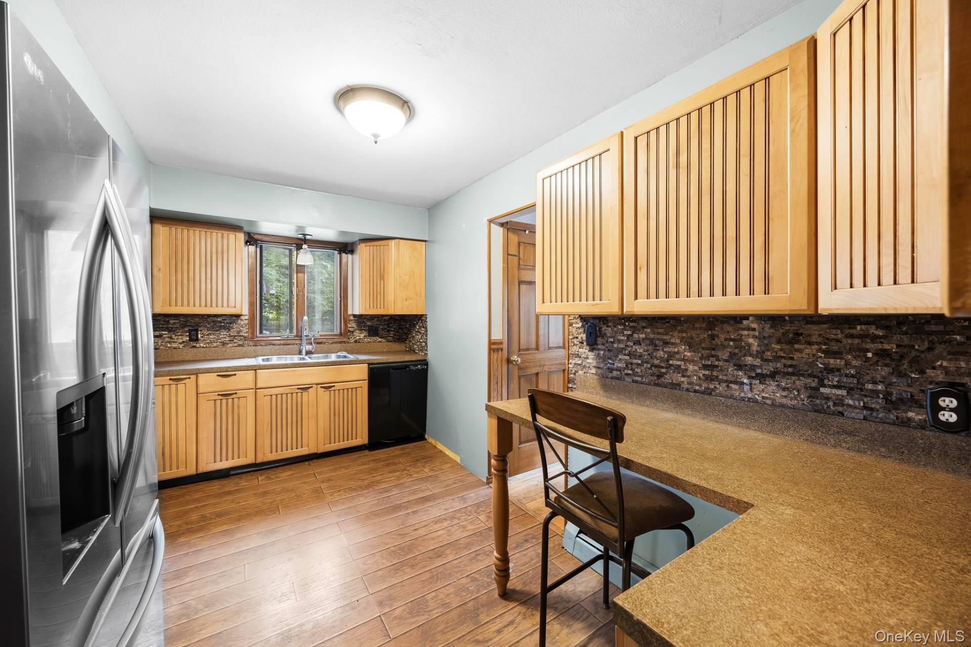 2 Easterly Road – For Sale photo 13