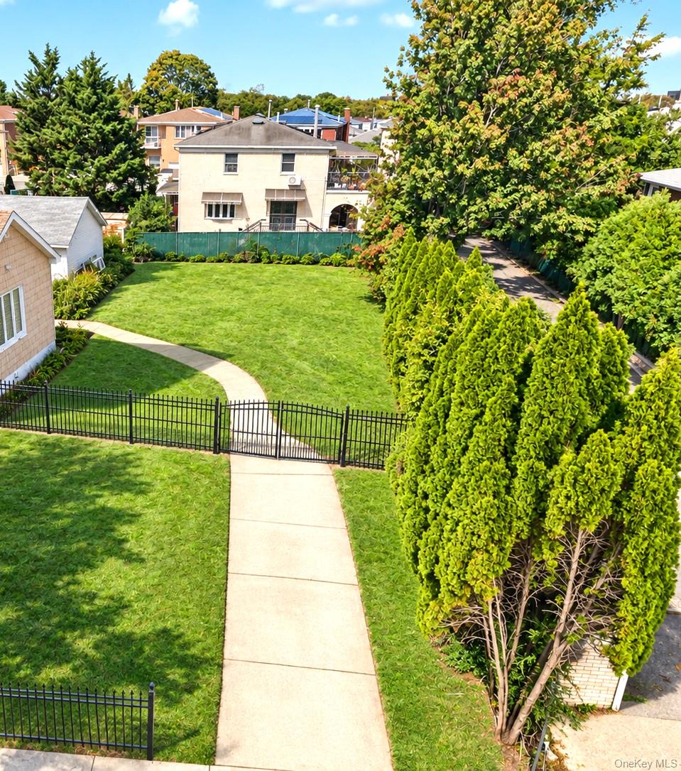146-43 Bayside Avenue – For Sale photo 2