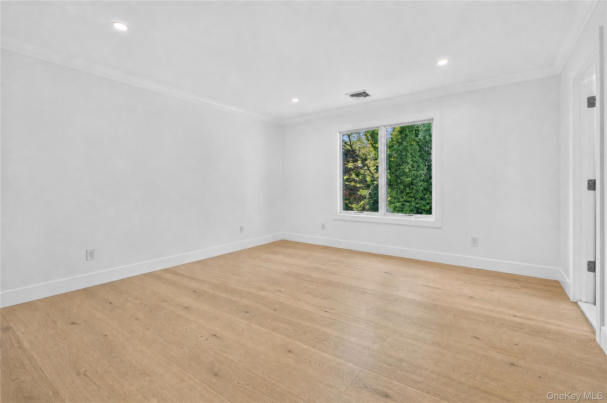 44 Meadow Lane – For Sale photo 37