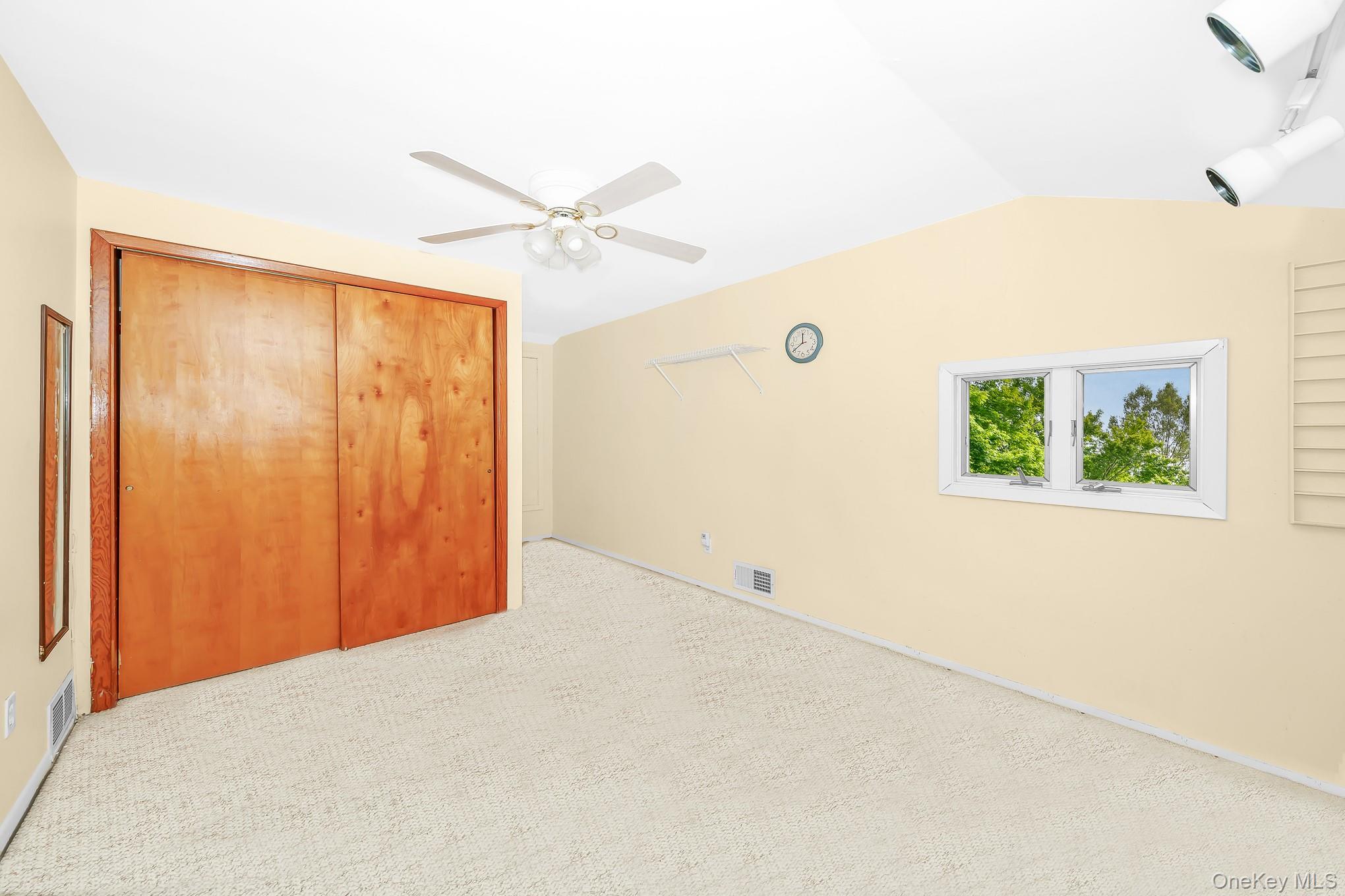 42 Peachtree Lane – For Sale photo 21
