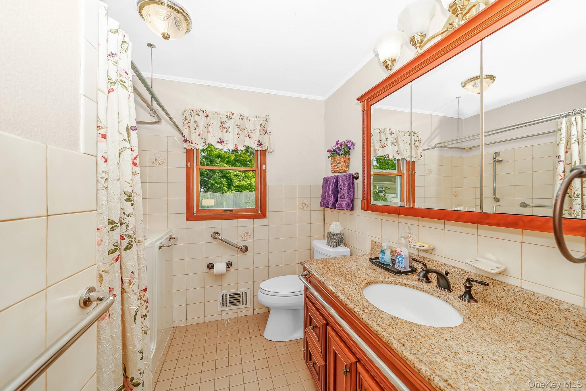42 Peachtree Lane – For Sale photo 19