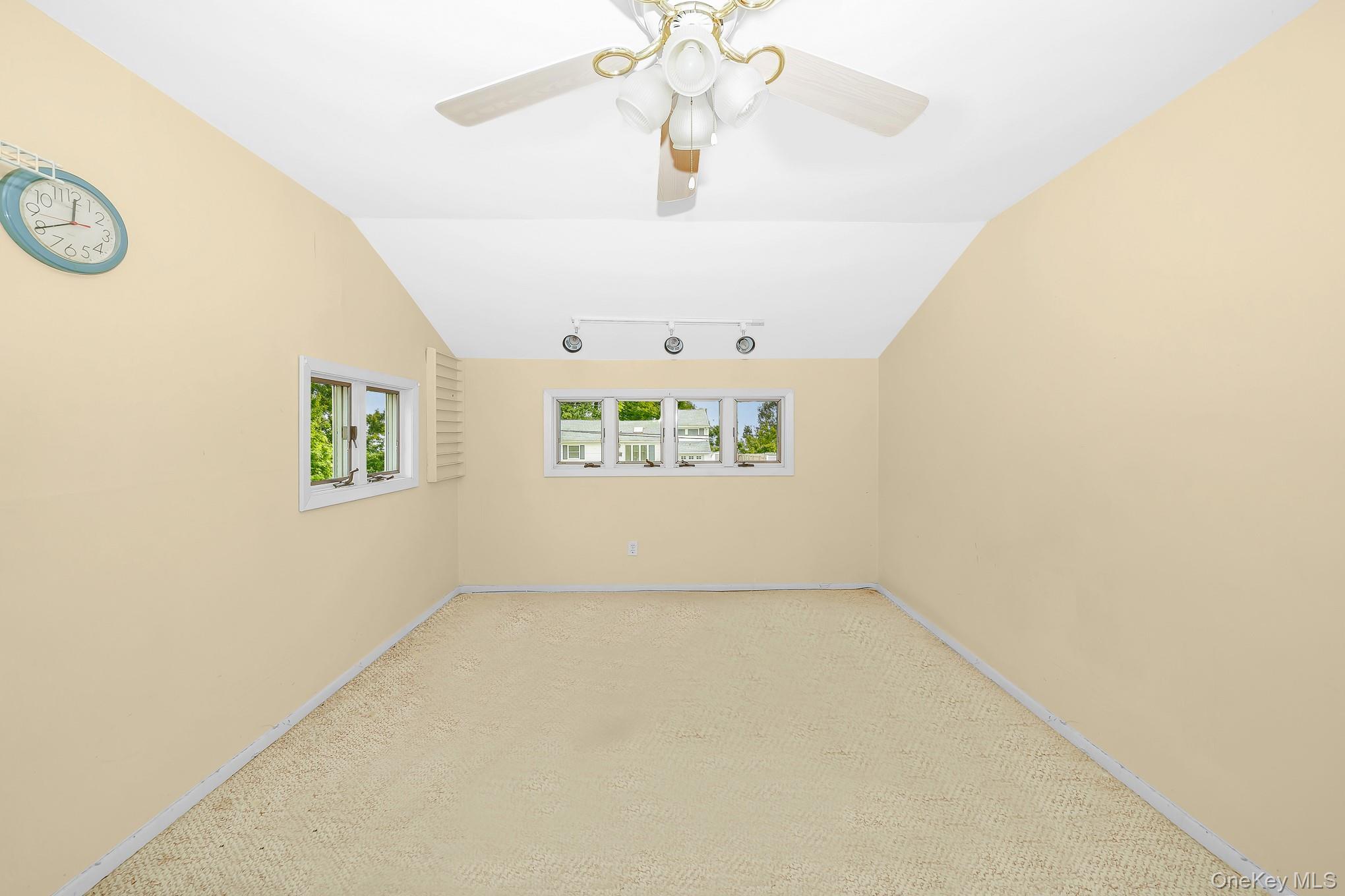 42 Peachtree Lane – For Sale photo 20
