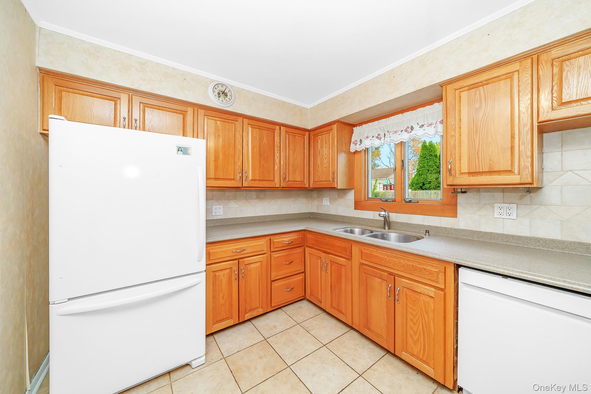 42 Peachtree Lane – For Sale photo 14
