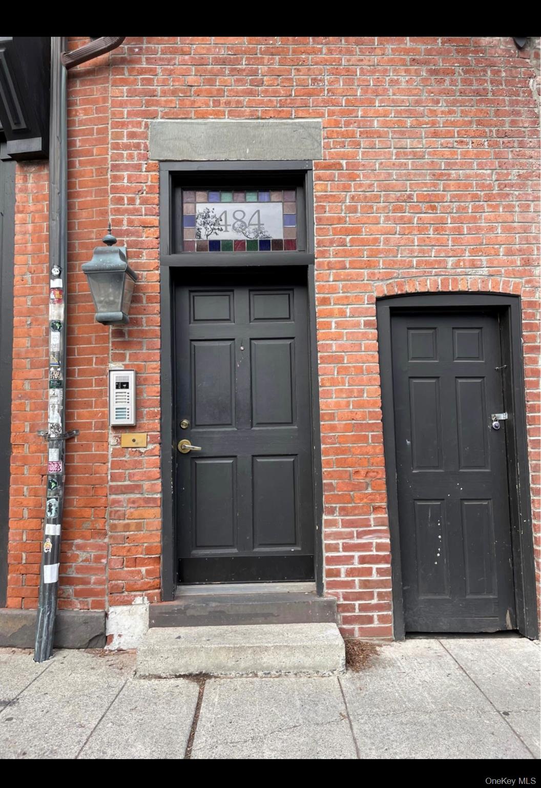 484 Main Street – For Rent