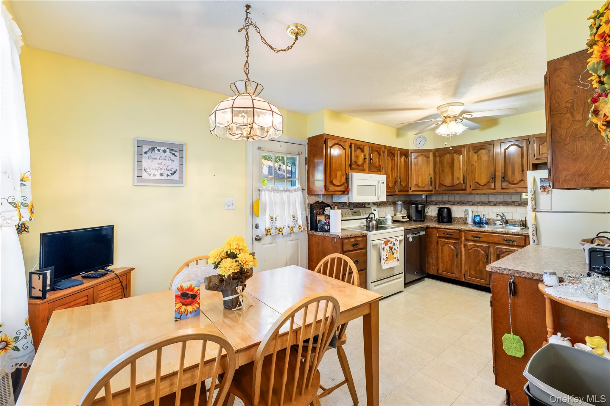 256 9th Street – For Sale photo 9