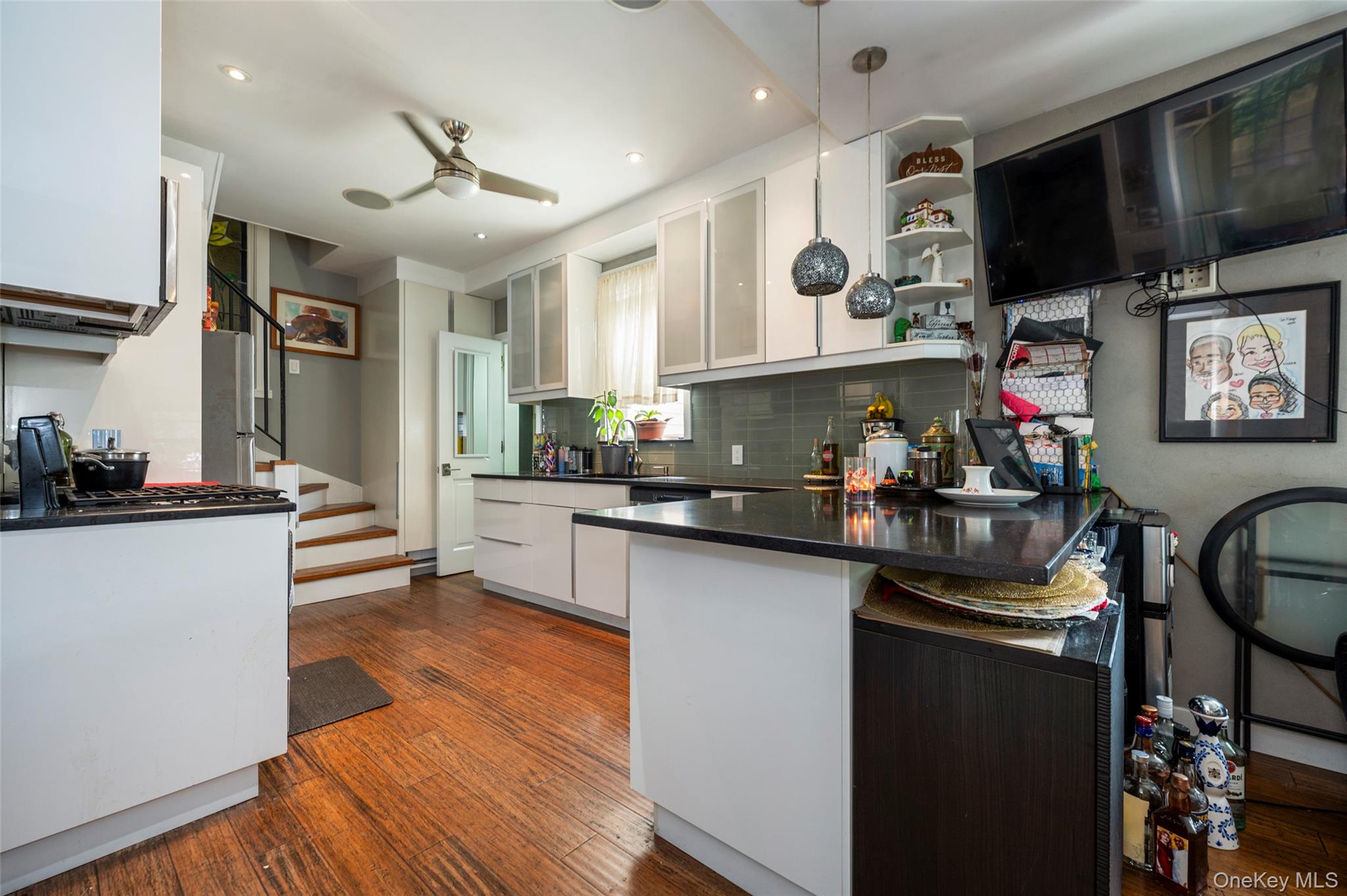 48 Clarendon Avenue – For Sale photo 7