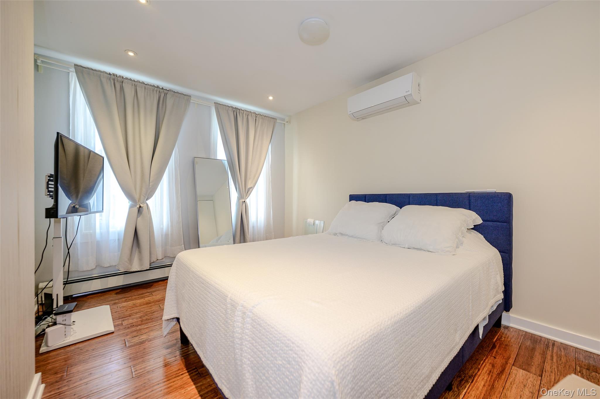 48 Clarendon Avenue – For Sale photo 12