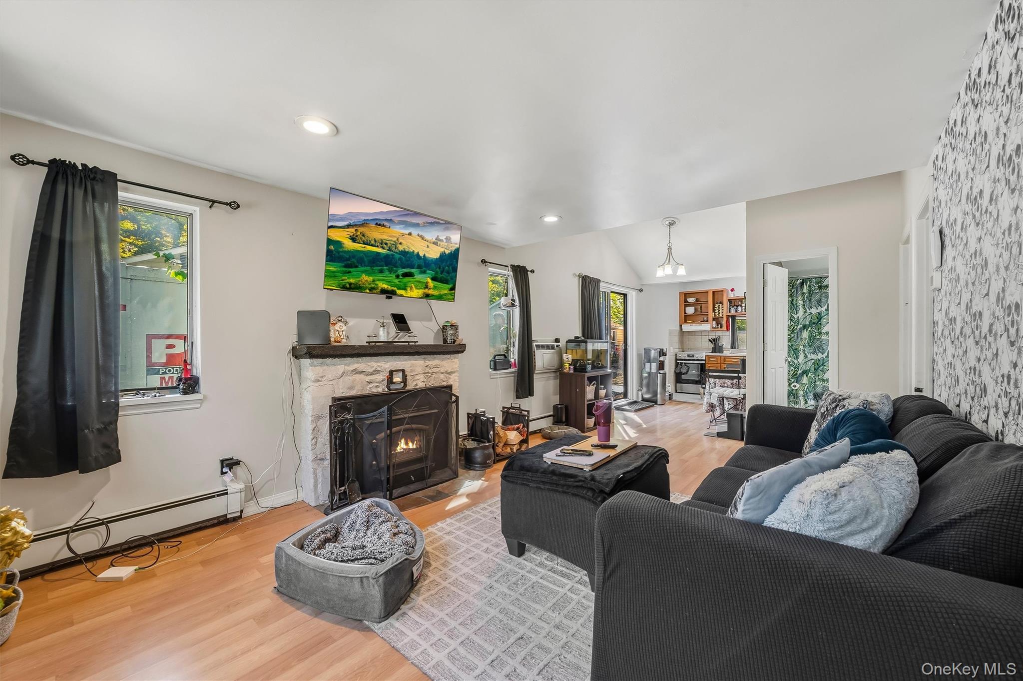 6 Moran Trail – For Sale photo 4