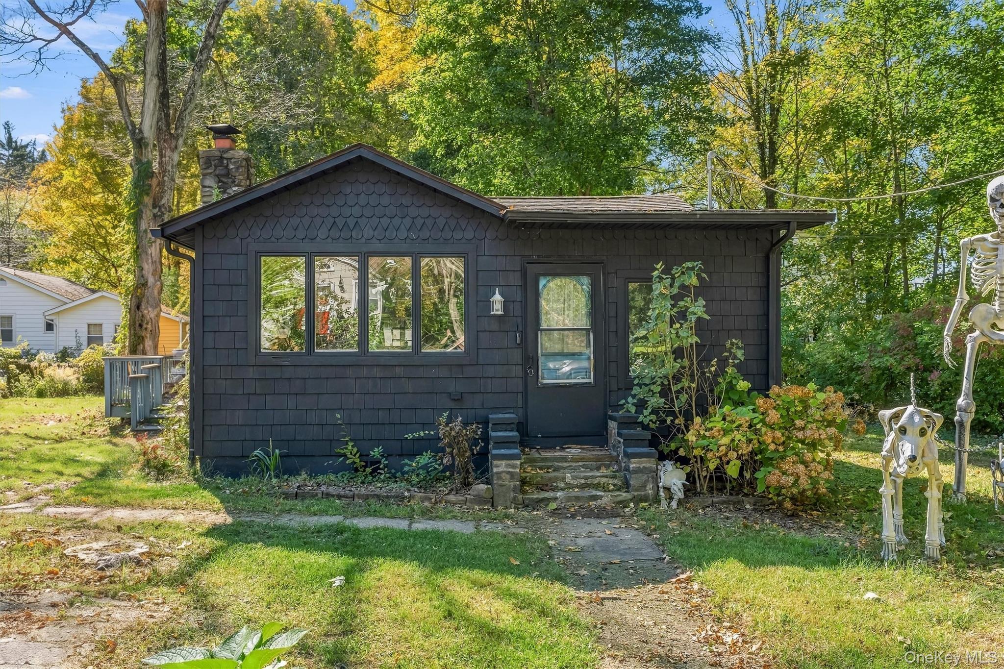 6 Moran Trail – For Sale