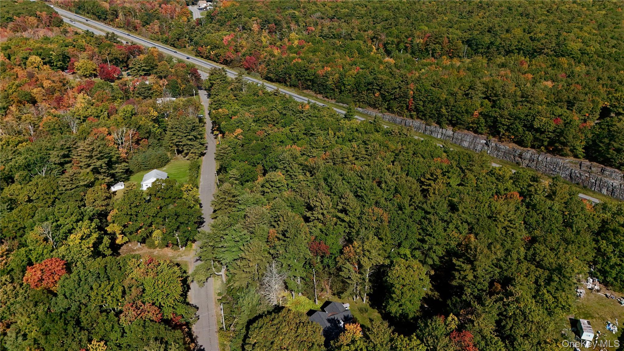 Little Road – For Sale photo 2