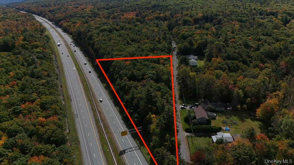 Little Road – For Sale photo 8