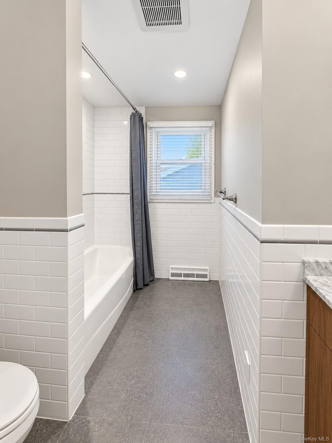 153 E Central Avenue, Unit 2nd Floor photo 8