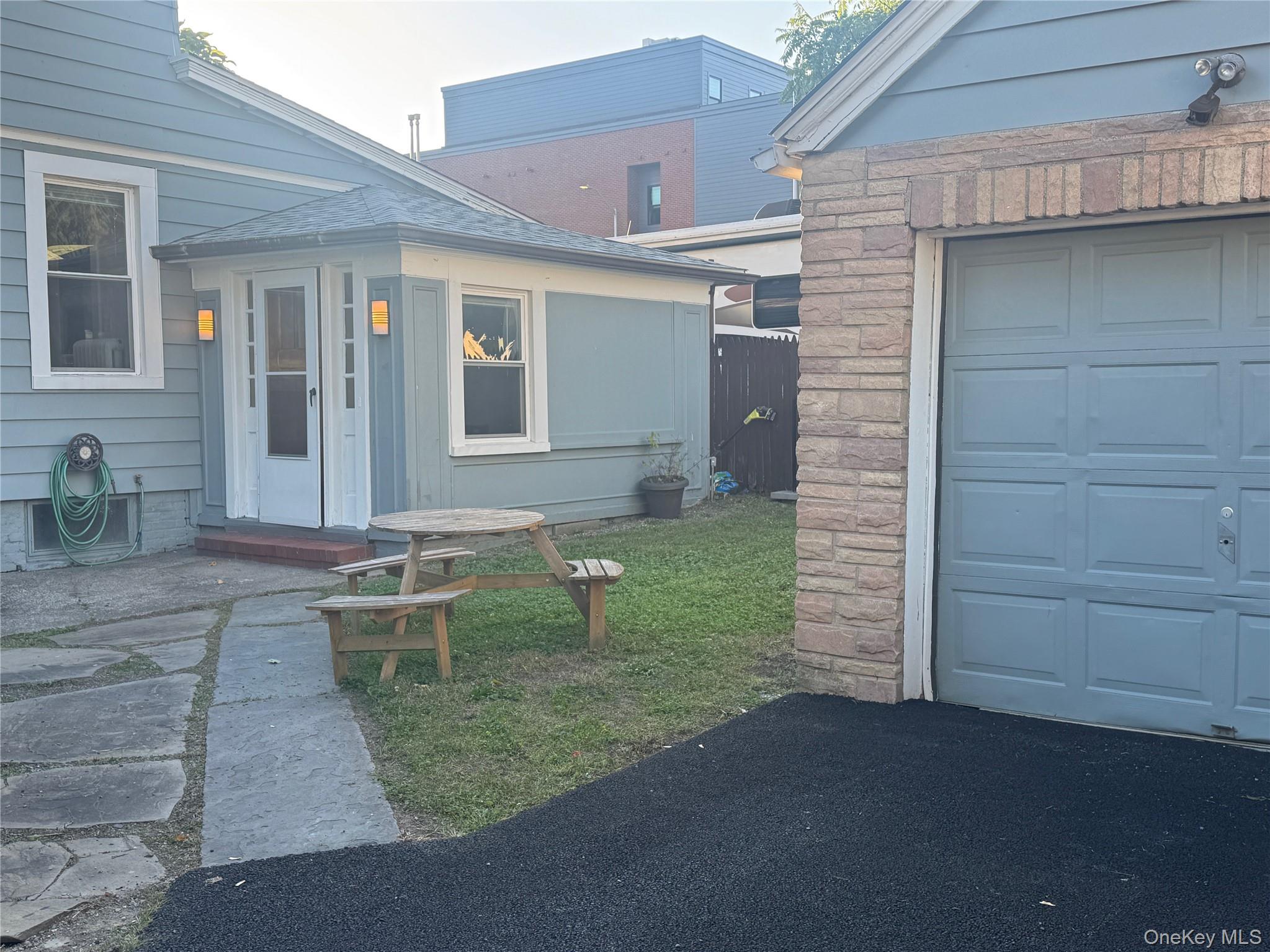 5 N Elm Street, Unit B photo 3