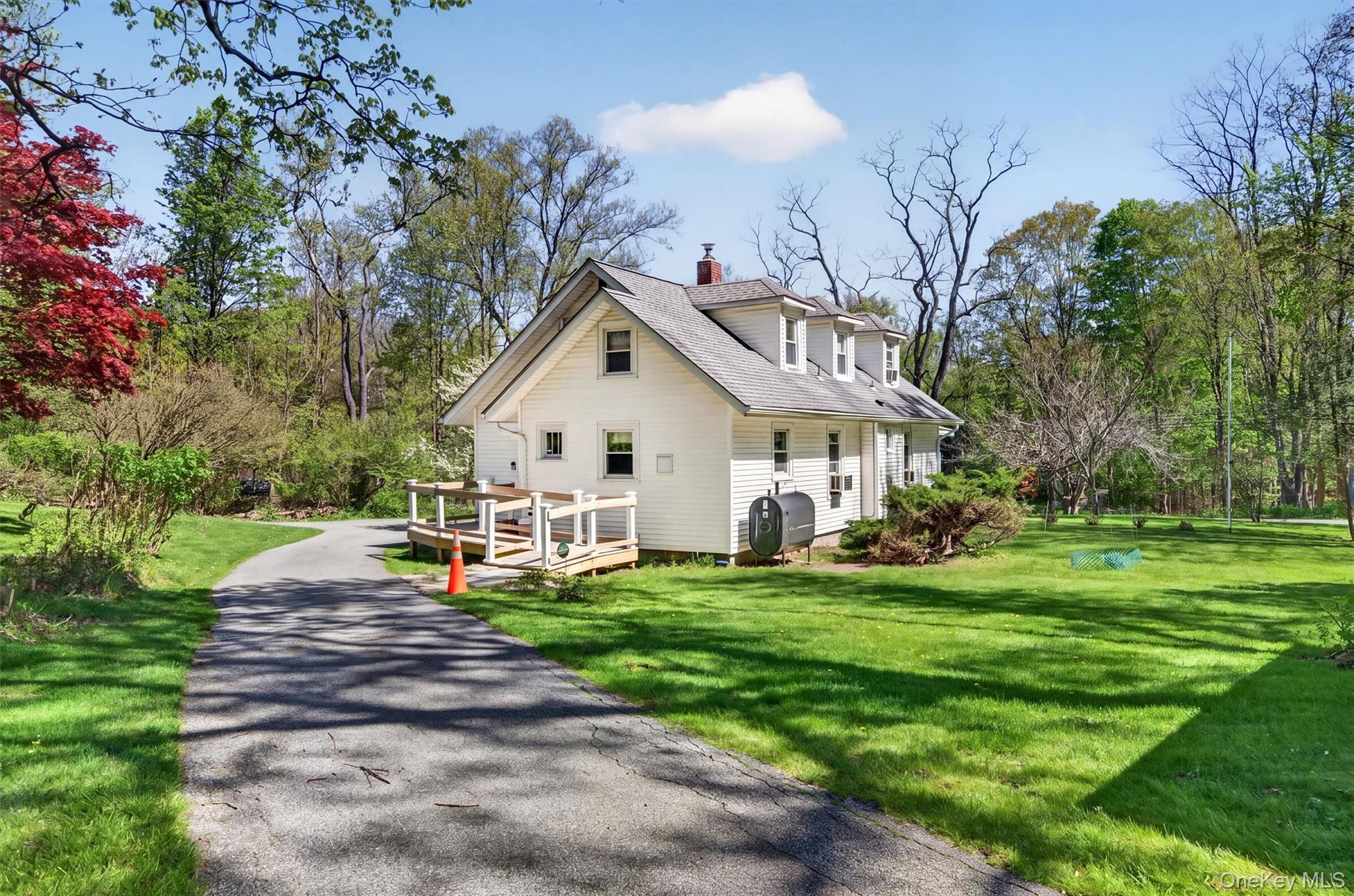 721 Goshen Turnpike – For Sale photo 4