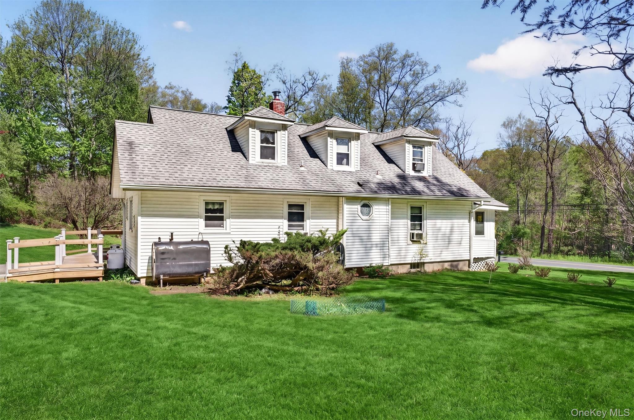 721 Goshen Turnpike – For Sale photo 3