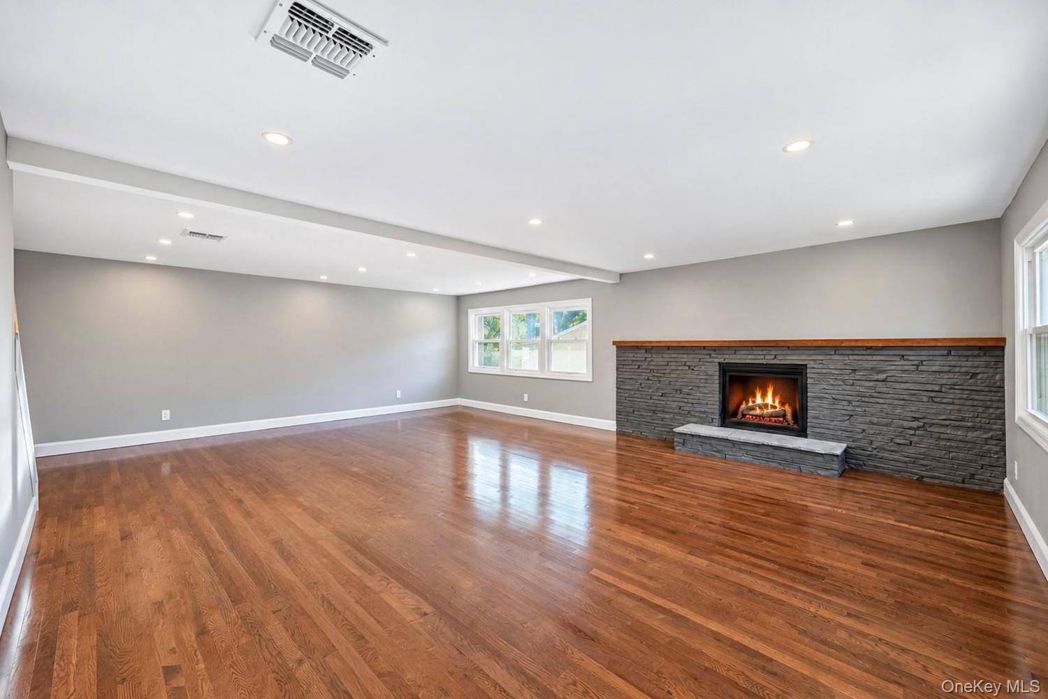 9 Sussex Lane – For Sale photo 22