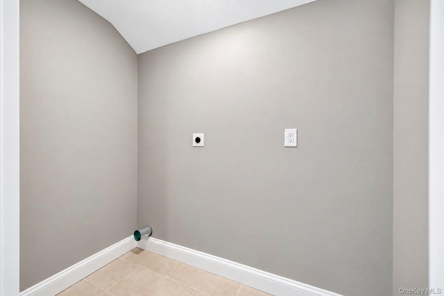 9 Sussex Lane – For Sale photo 32