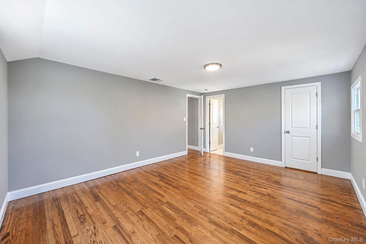 9 Sussex Lane – For Sale photo 39