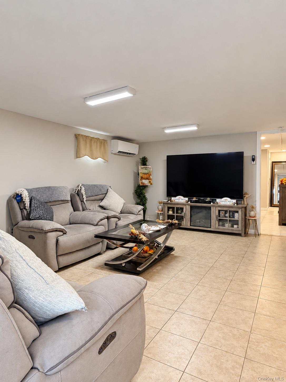 24 N Montgomery Street – For Sale photo 16