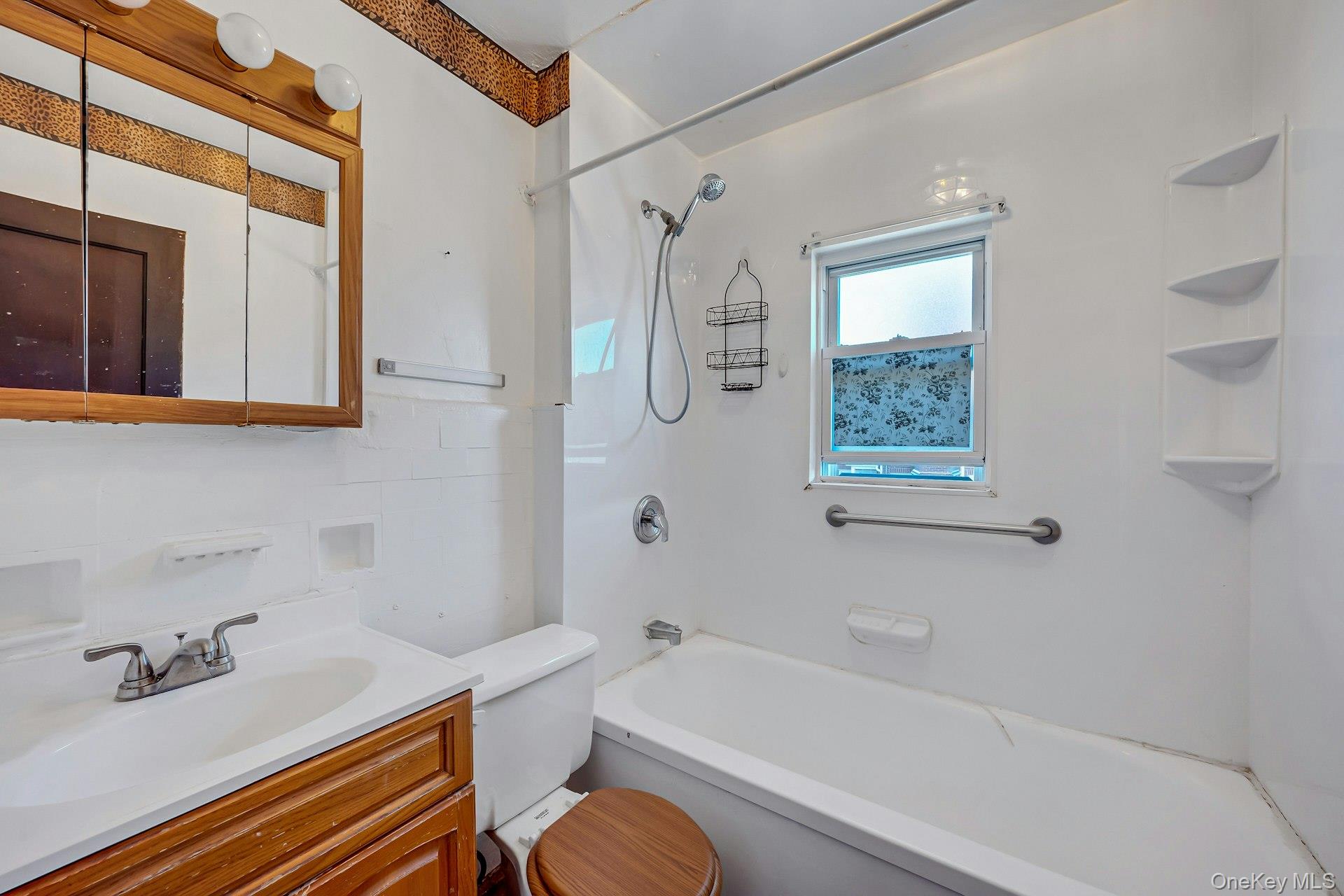 402 Hancock Avenue – For Sale photo 16