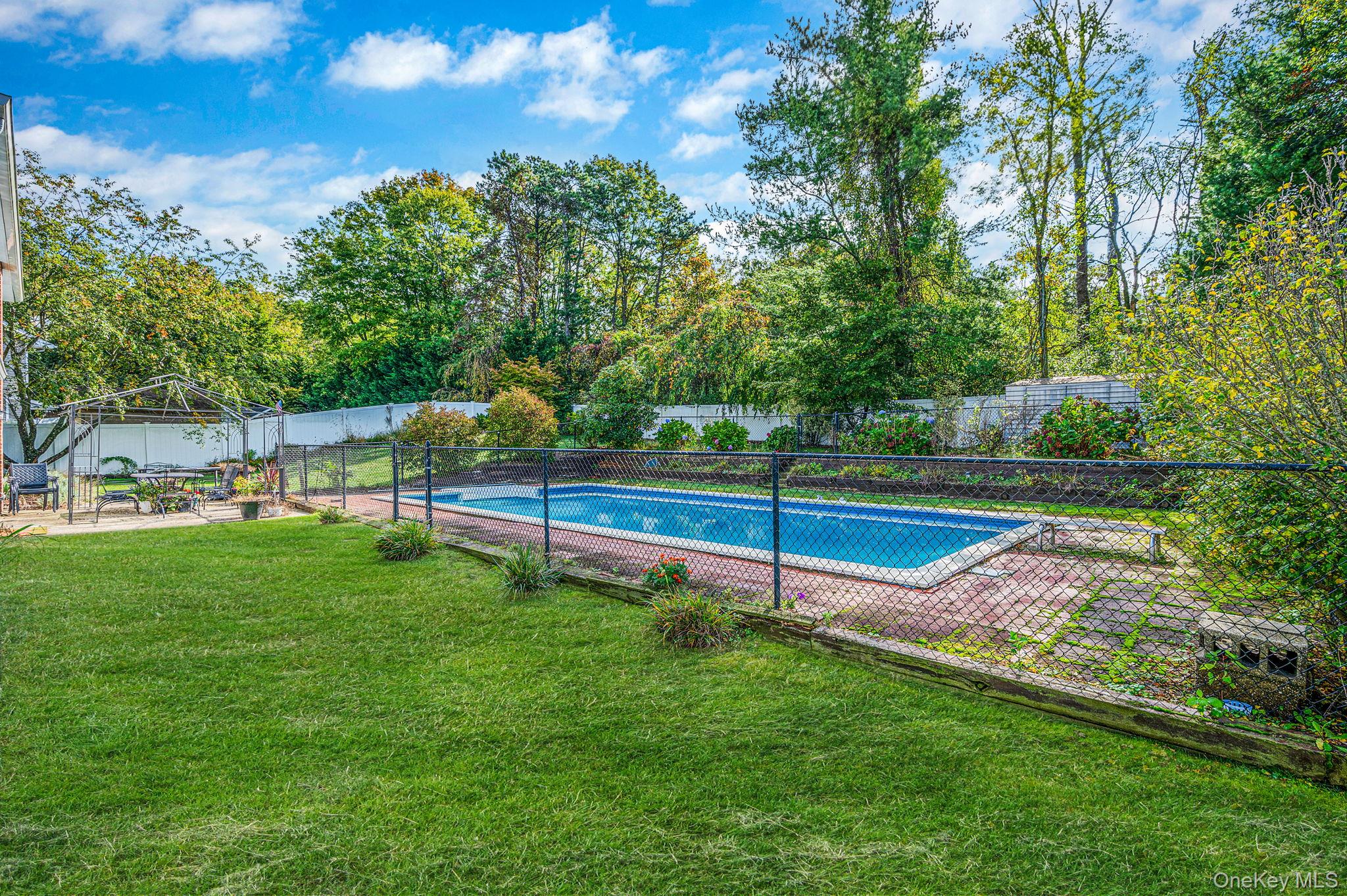 26 Bradley Drive – For Sale photo 32