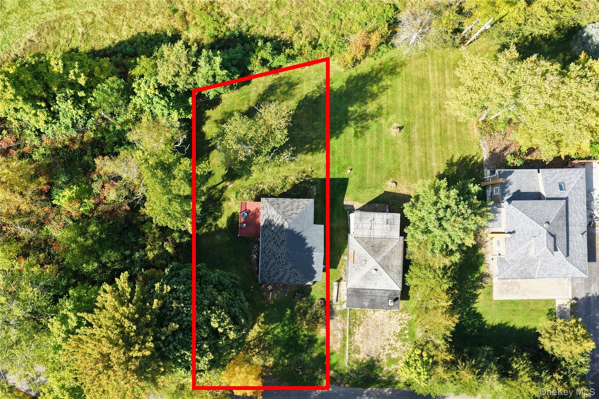9 Old Green Lake Road – For Sale photo 2