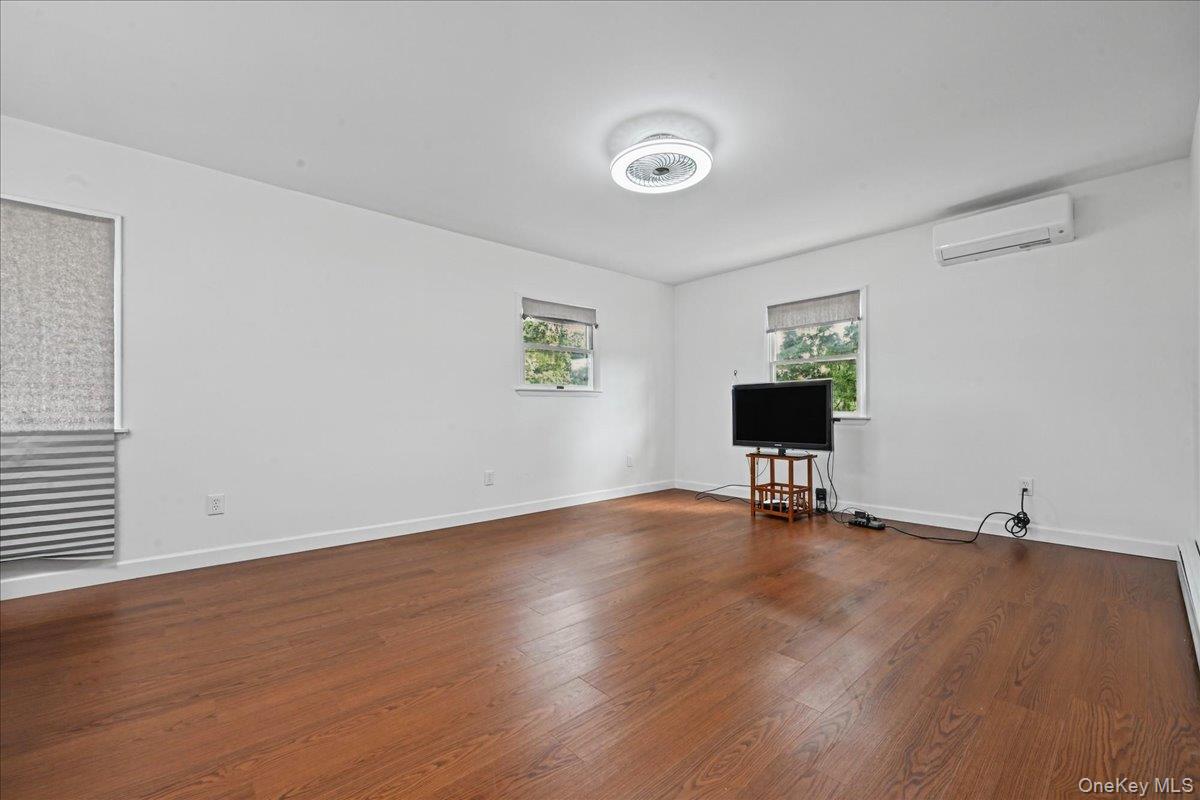 132 Commonwealth Drive – For Sale photo 13