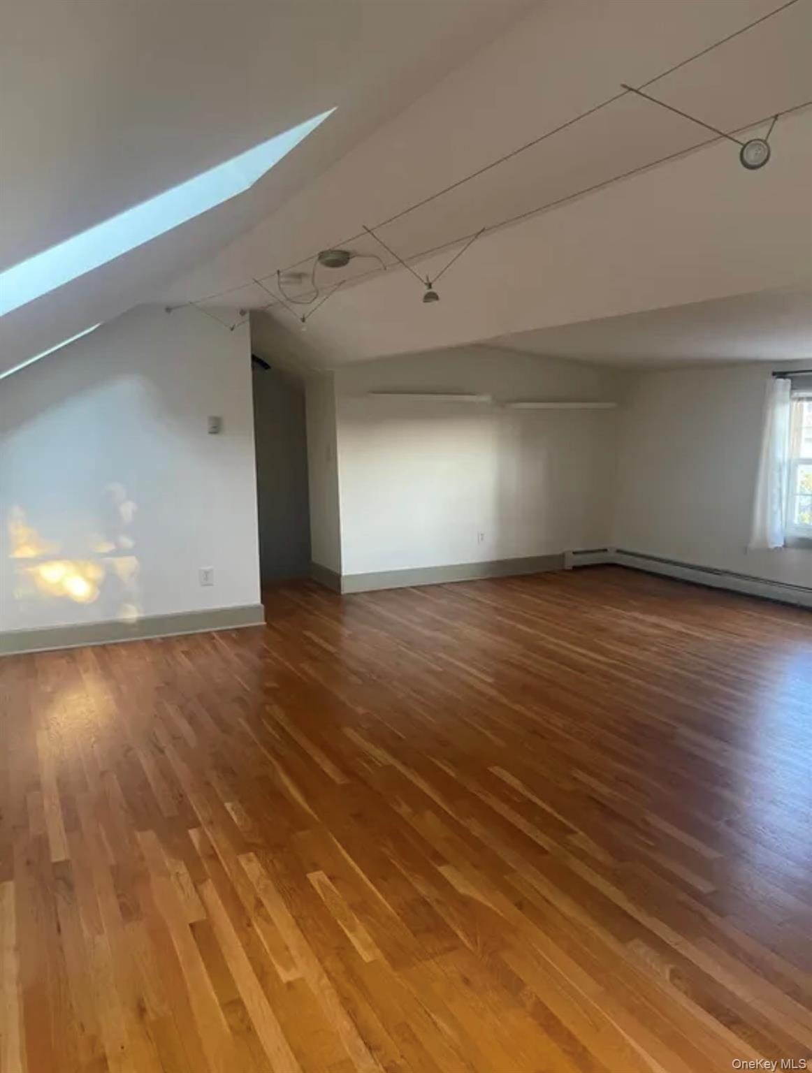 12 Alice Street – For Rent photo 10