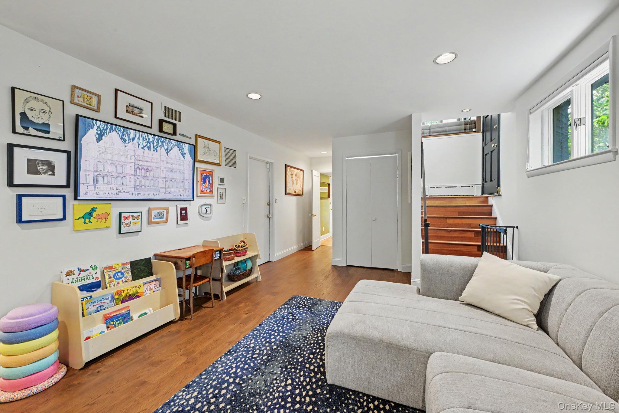 29 Hoyt Street – For Sale photo 27