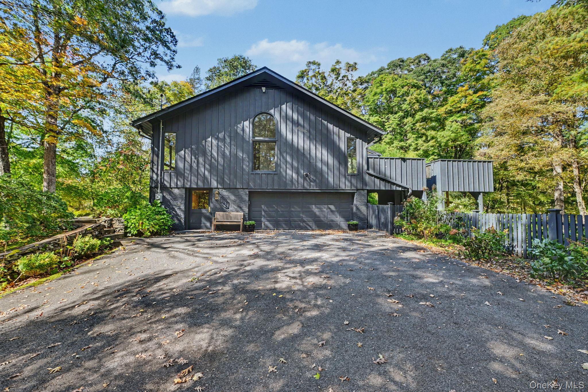 29 Hoyt Street – For Sale photo 2