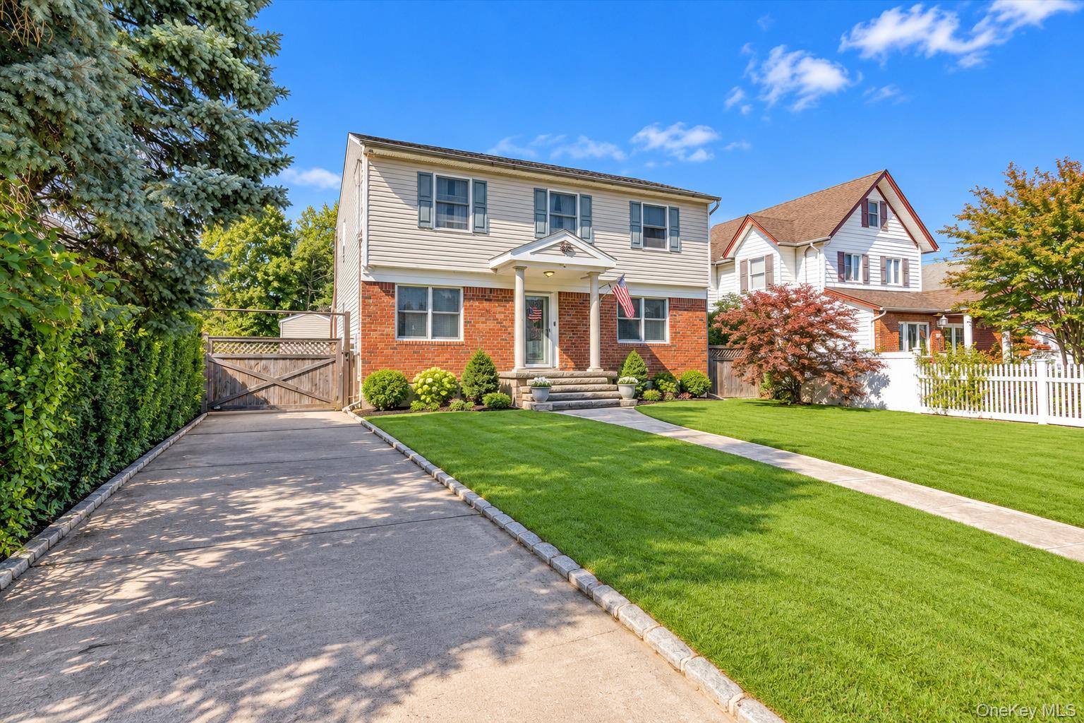 45 Carman Avenue – For Sale photo 2