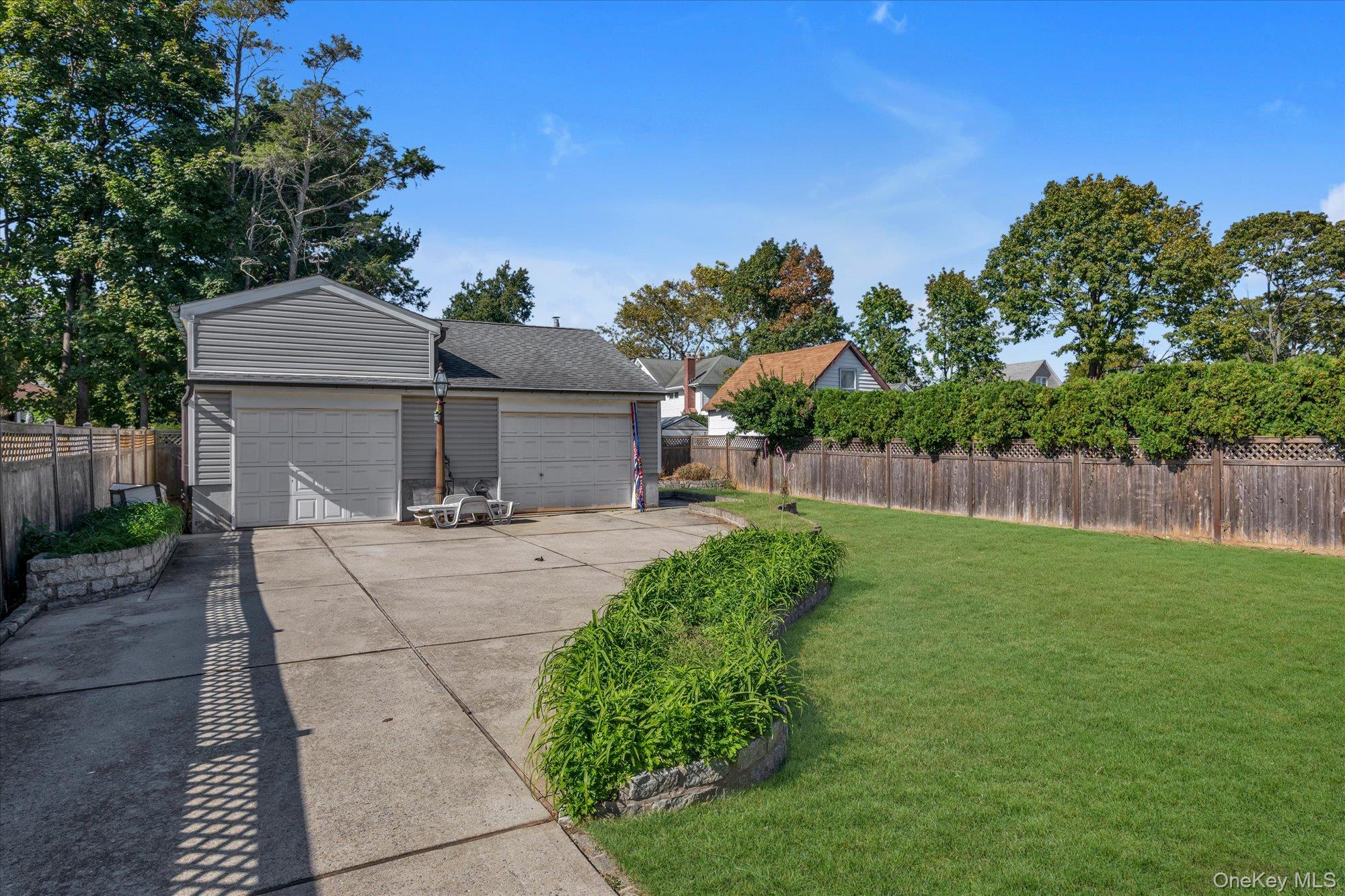 45 Carman Avenue – For Sale photo 4