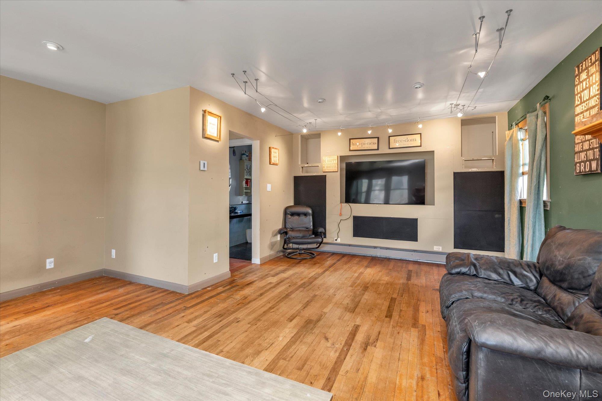 45 Carman Avenue – For Sale photo 8