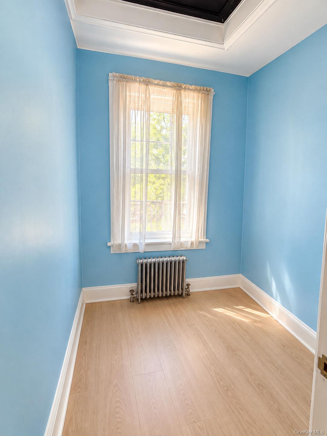 690 E 240th Street – For Rent photo 9