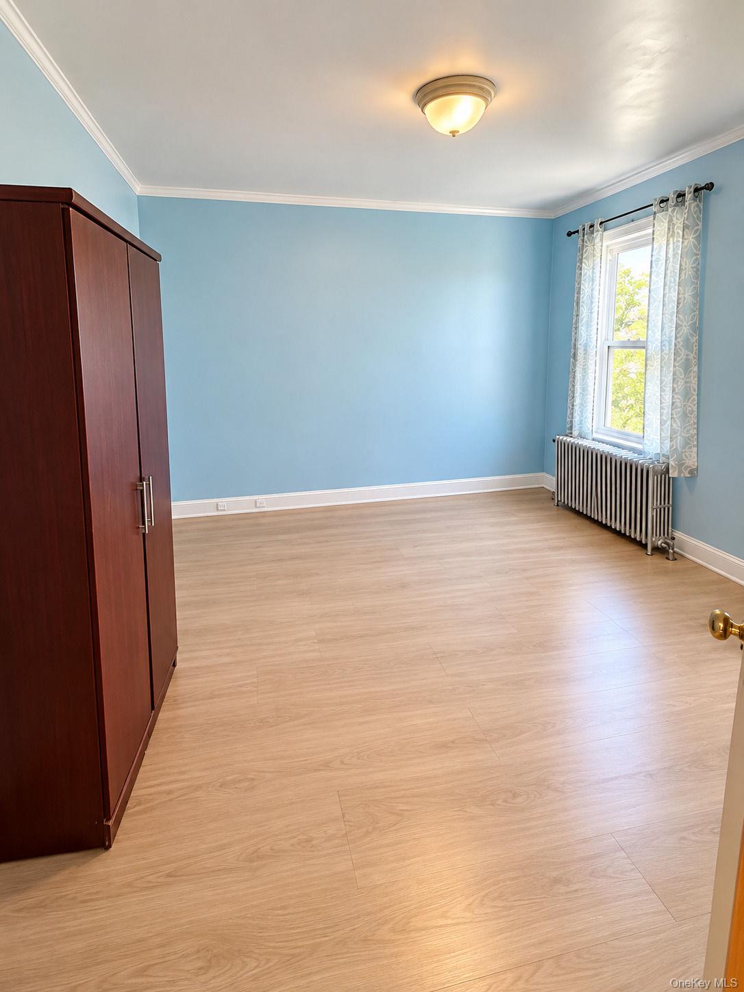 690 E 240th Street – For Rent photo 7