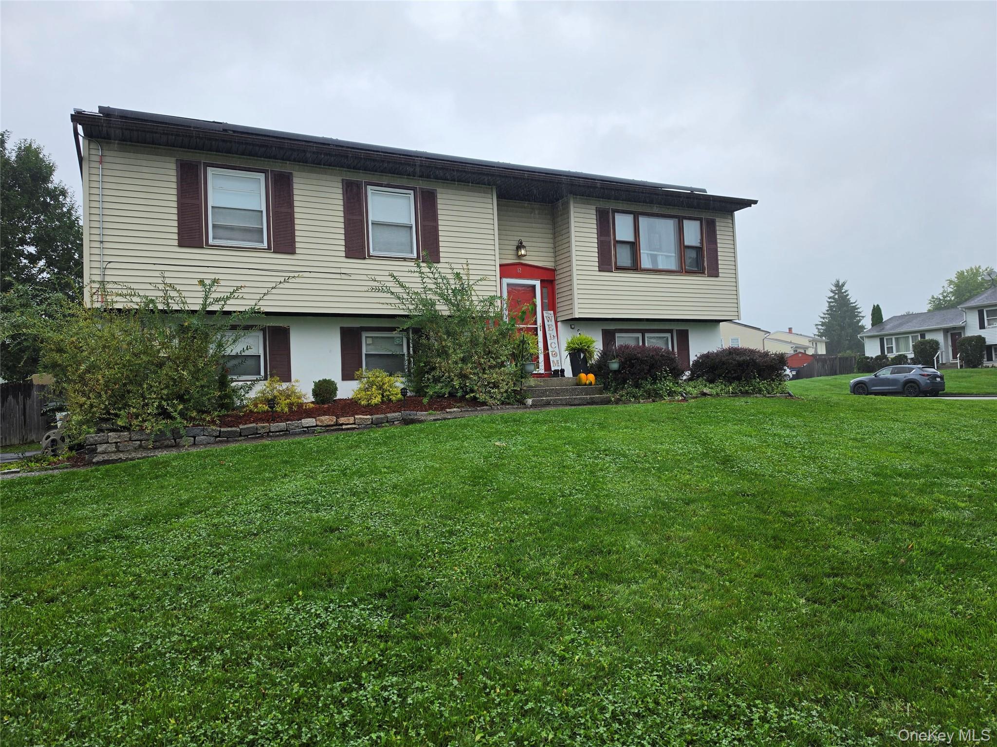 12 Winchester Way – For Sale photo 3