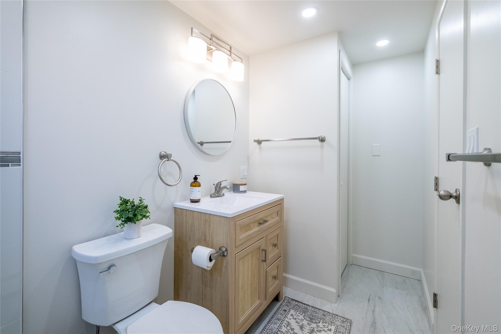 98 Pearsall Drive, Unit 1C photo 21