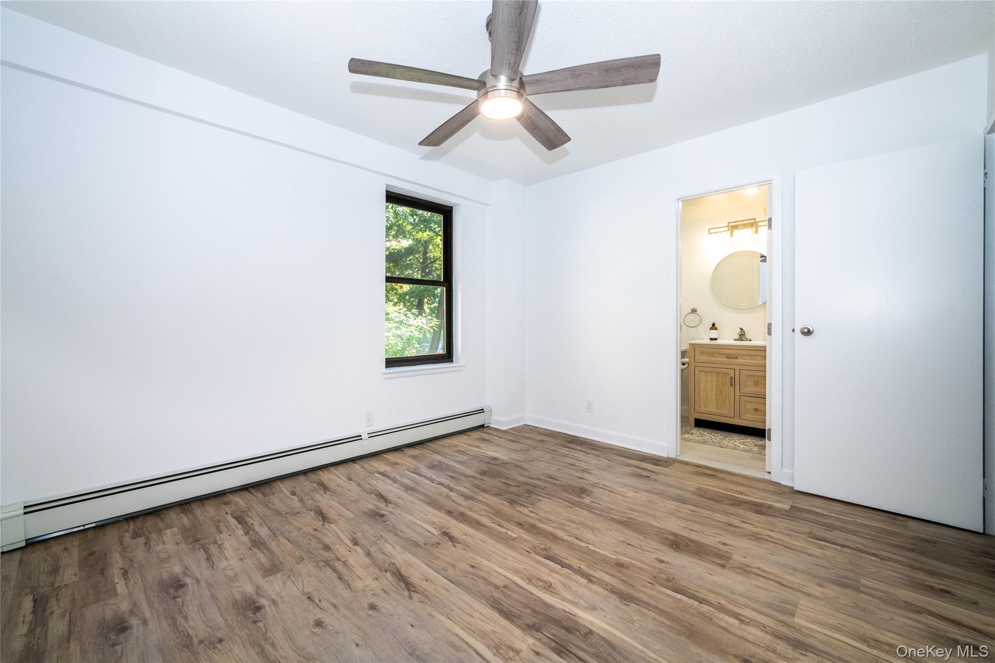98 Pearsall Drive, Unit 1C photo 27