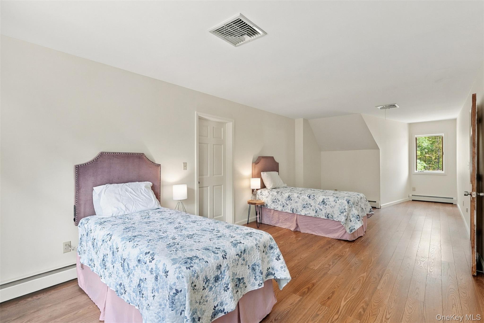9 Buttonwood Lane – For Sale photo 23