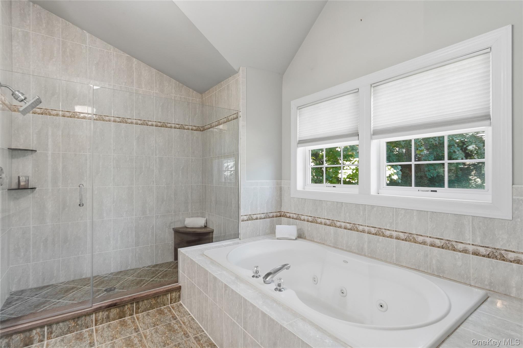 10 Matinecock Court – For Sale photo 21