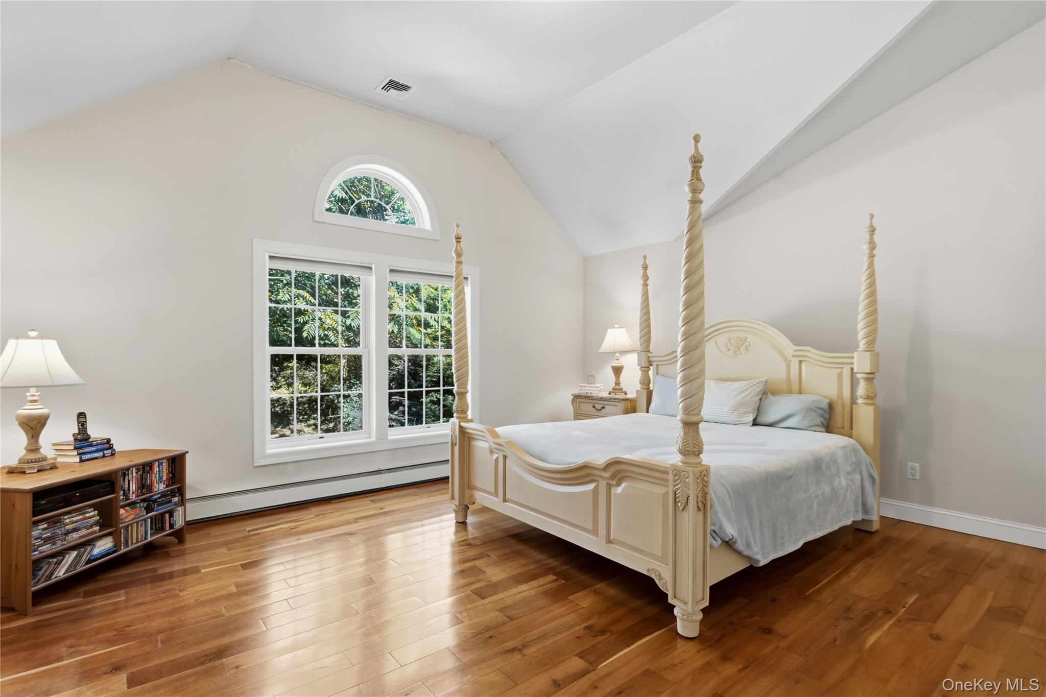 10 Matinecock Court – For Sale photo 19