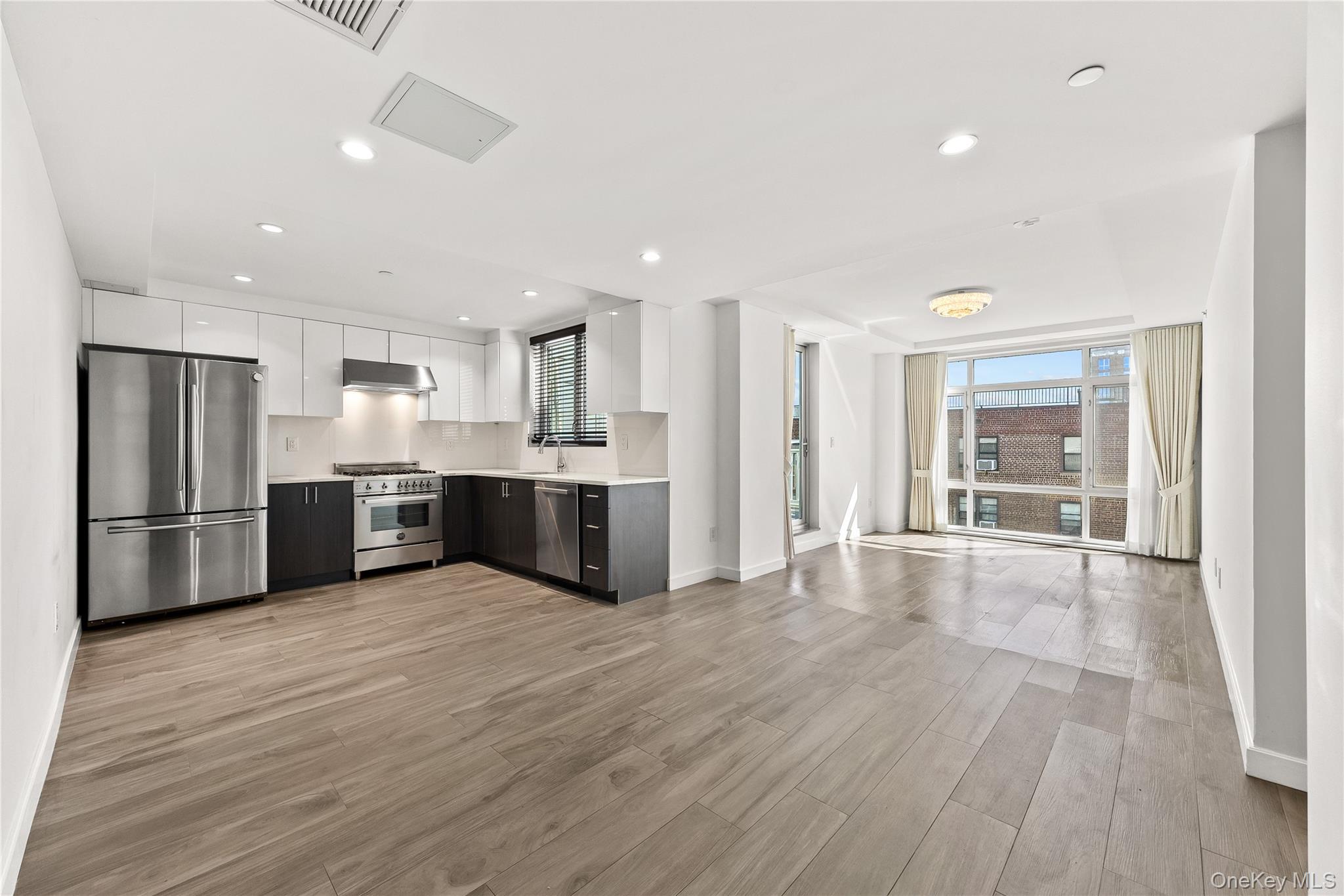 97-45 63rd Drive, Unit 7C photo 2