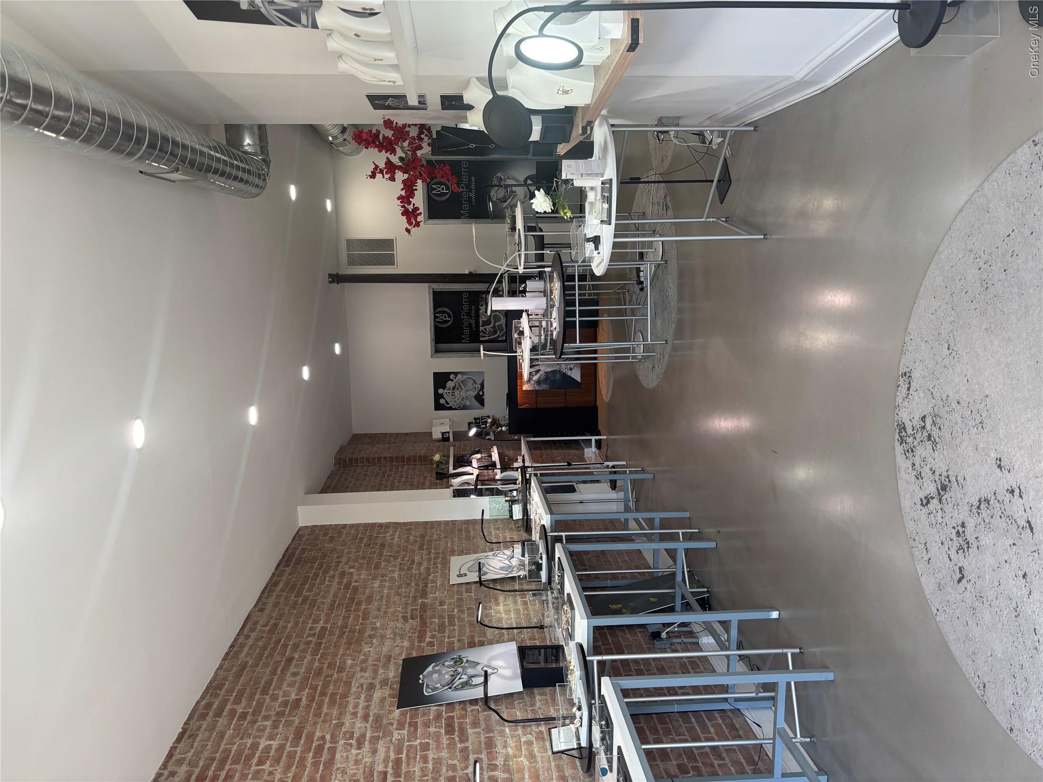 520 Main Street – For Rent photo 2