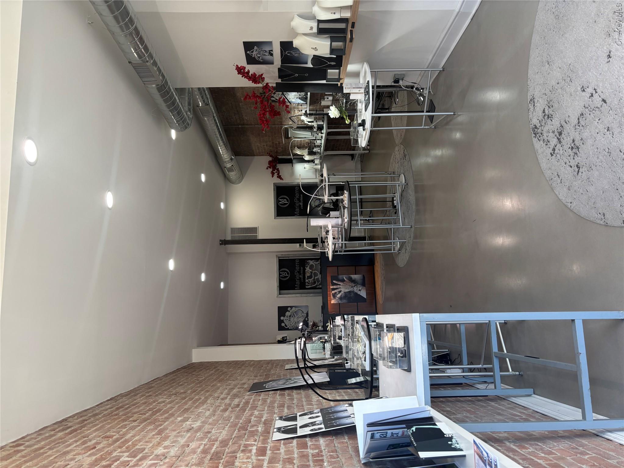 520 Main Street – For Rent photo 3