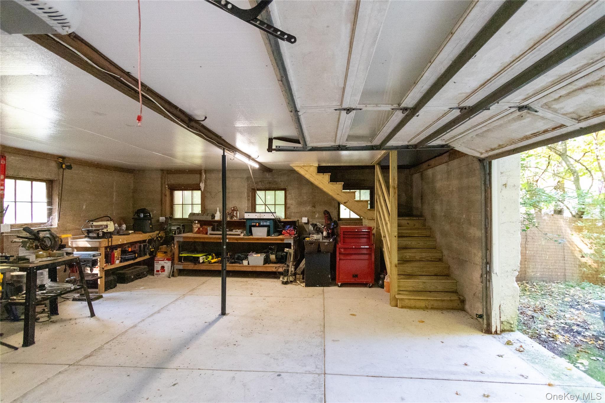 30 Old Post Road N – For Sale photo 31