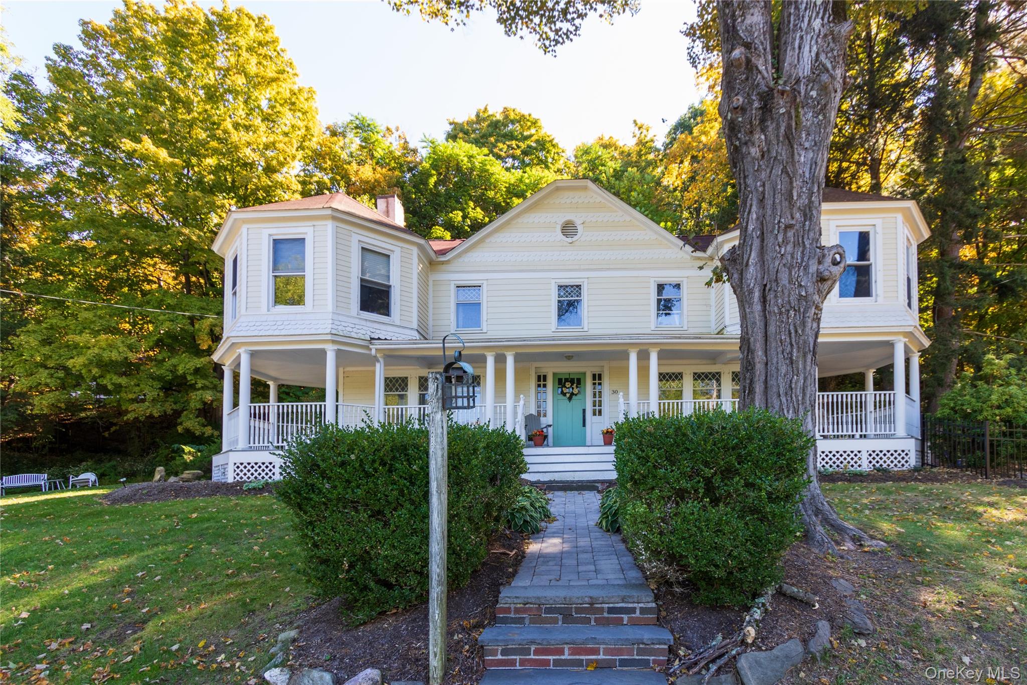30 Old Post Road N – For Sale photo 4